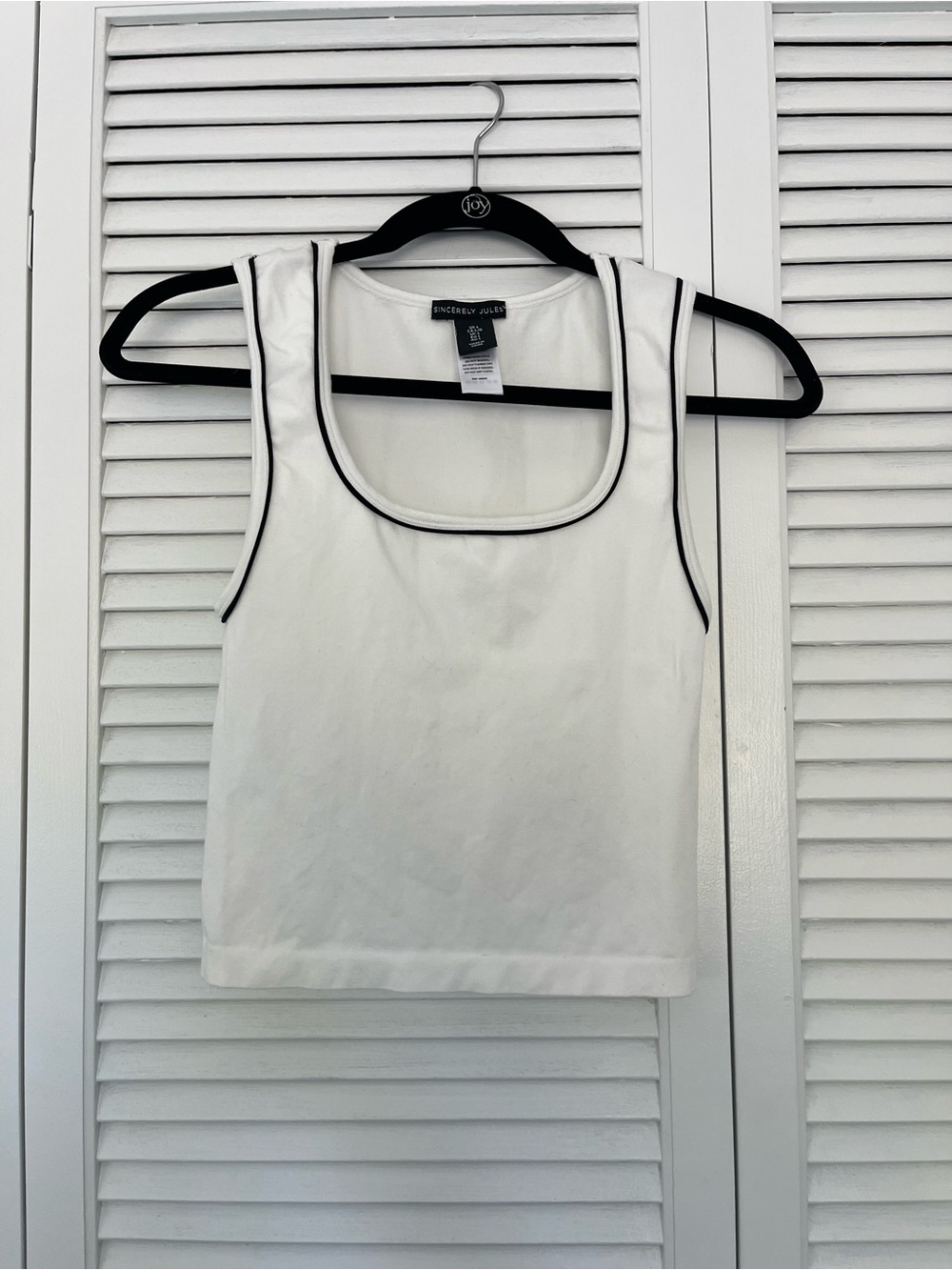 Sincerly Jules White Tank with Black Piping